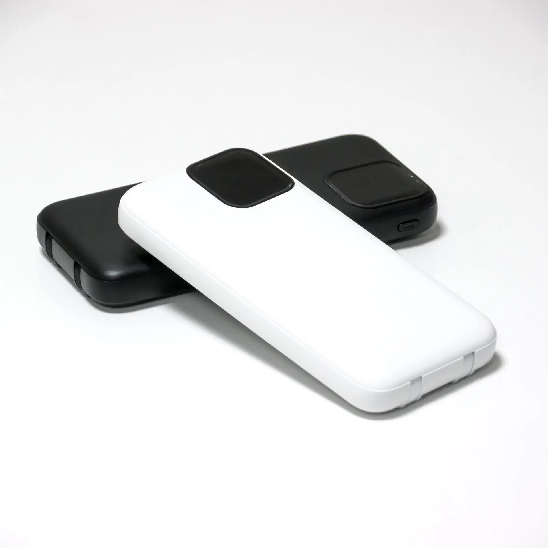 Zyrgo | 11604WT 10000mAh Dual Cable Power Bank with Digital Display White - Image 4